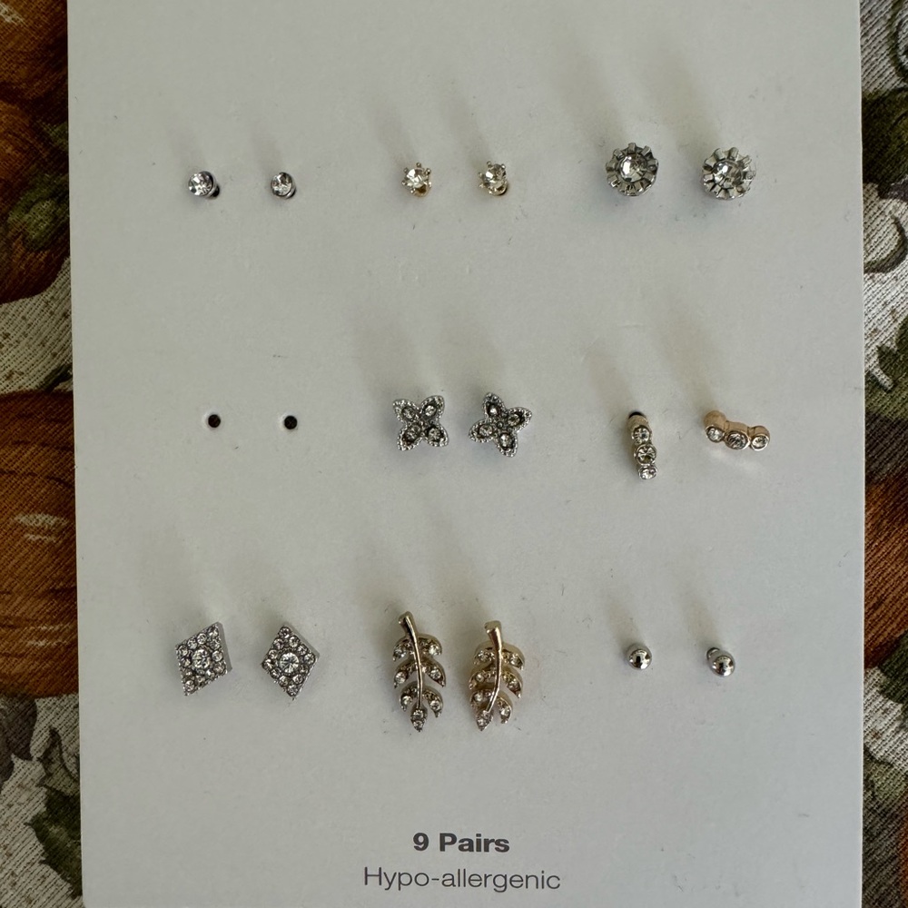 Hypoallergenic earrings